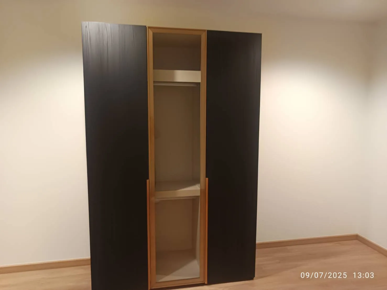 FR01102917268226B Y 春武里新距离林查班港口29公里厂房出租，厂房面积3,800平方米，办公室面积355平方米，租金 140泰铢每平方米 _photo